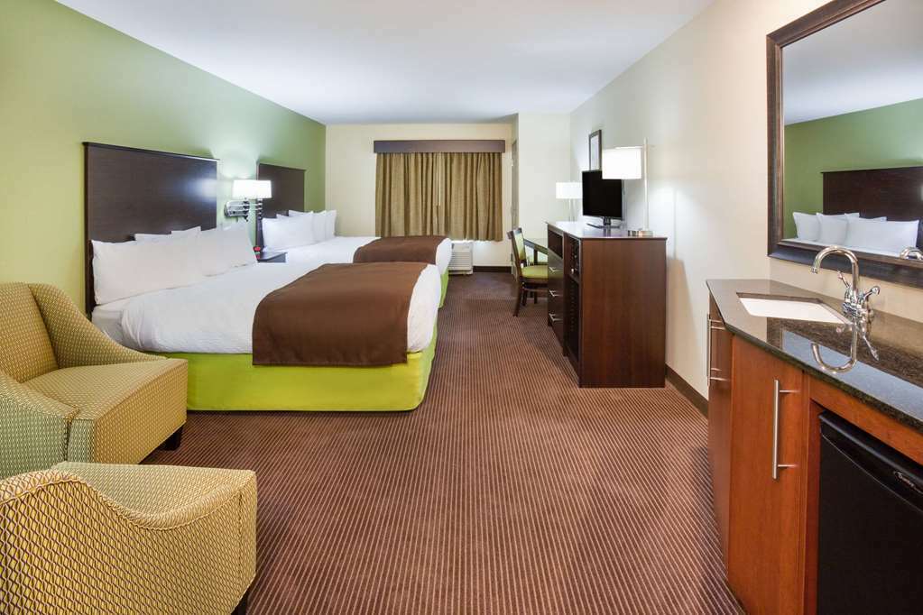 Americinn By Wyndham Hartford Wi Habitación foto